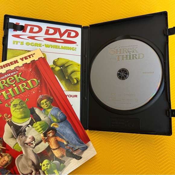 3 Movies: Shrek Collection DVDs. - Picture 8 of 8